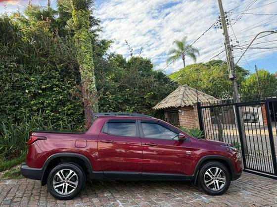 FIAT TORO 2.0 16V TURBO DIESEL FREEDOM 4WD MANUAL FIAT TORO 2.0 16V TURBO DIESEL FREEDOM 4WD MANUAL